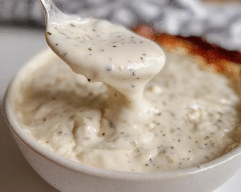 Creamy White Garlic Pizza Sauce